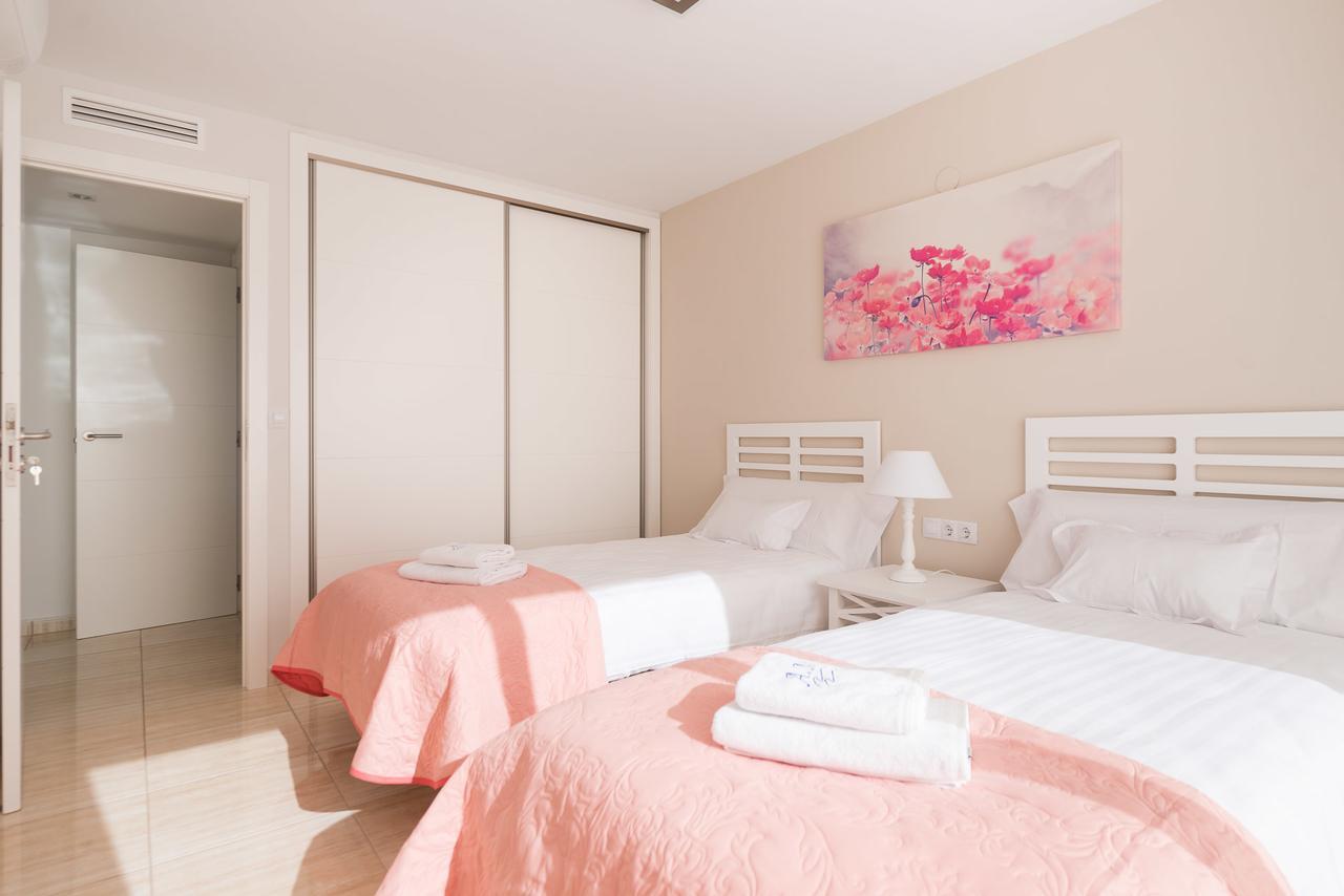 Apartamentos Marta Playa Alicante Buitenkant foto
